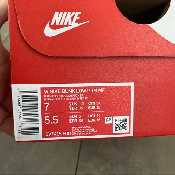 NEW Nike dunk low PRM premium rush fuchsia purple pink 7 women's - Picture 9 of 10